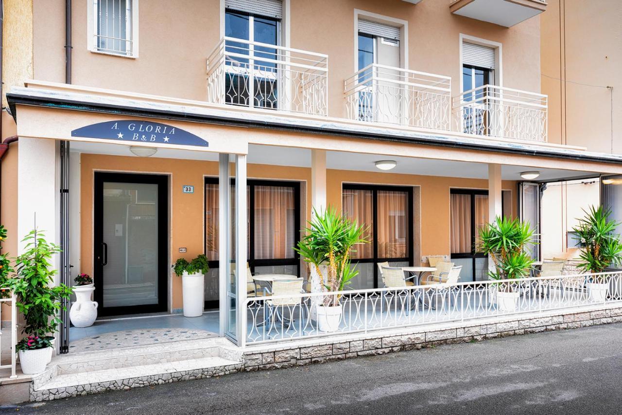 Albergo Gloria Белларія-Іджеа-Марина Екстер'єр фото